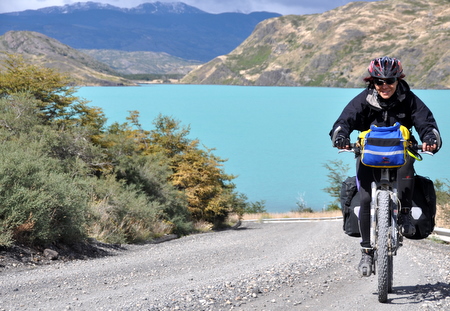 Judit at the Paine river