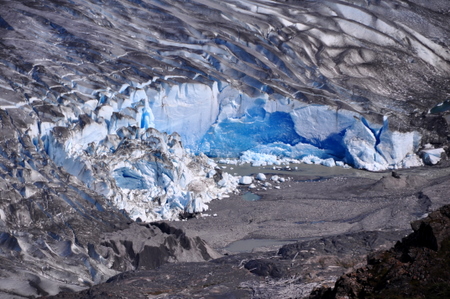 Bloque de hielo caído